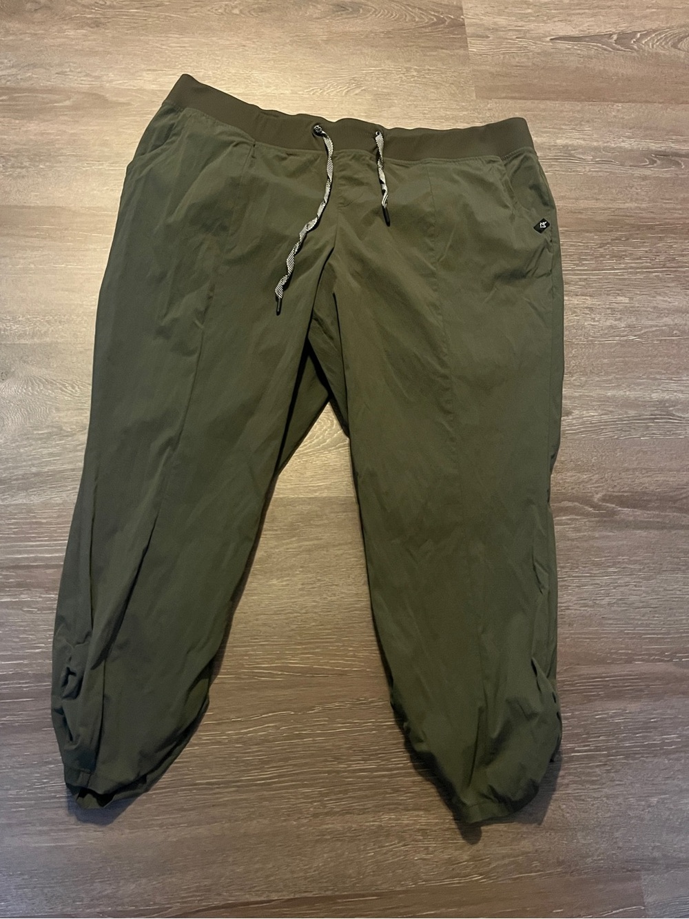 Torrid  Olive Green Drawstring Jogger Pants size 3